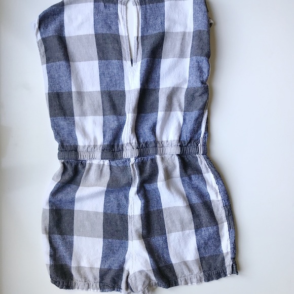 ➕ Old Navy Blue and White Romper Sized Medium - Picture 2 of 7